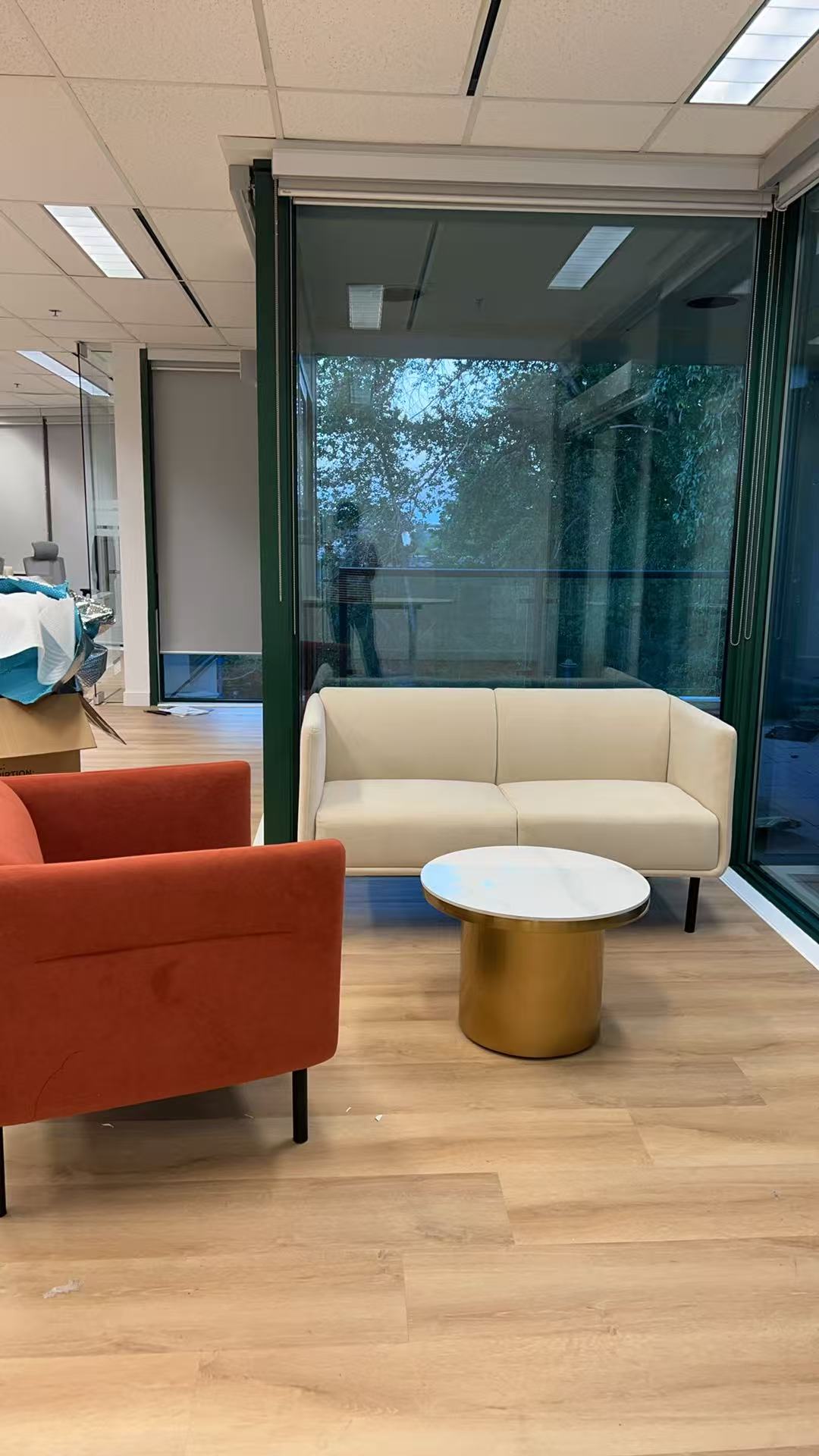 Glass office and lounge furniture installation